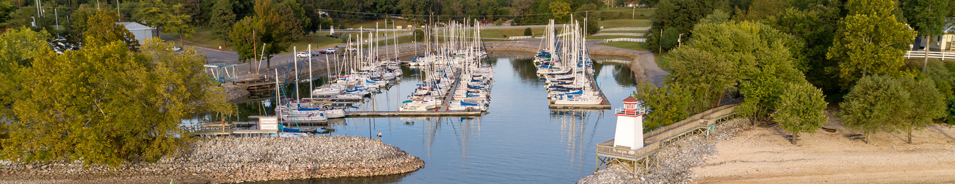 Image of sailboats in the water.